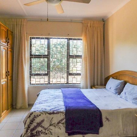 Mama Mia Cottages Oslo Beach Port Shepstone Eksteriør billede