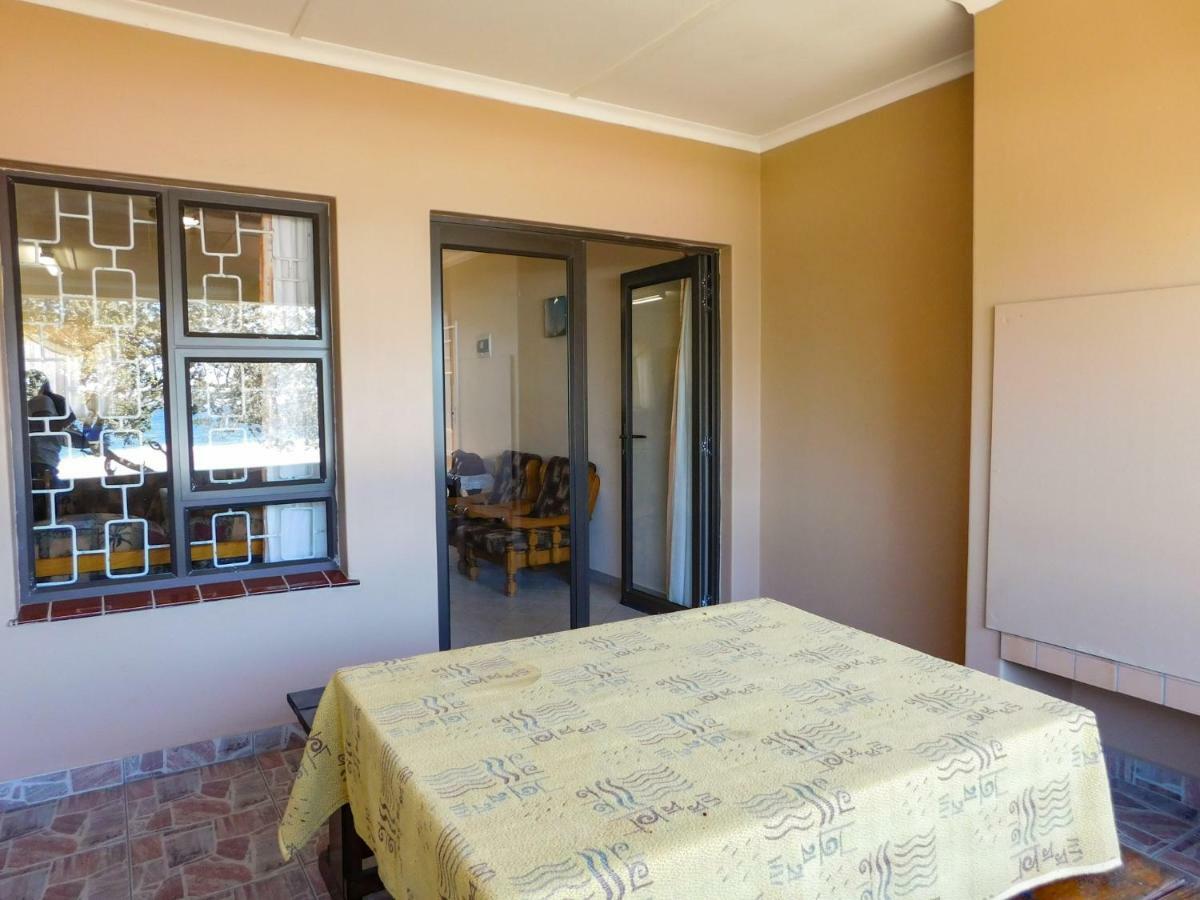 Mama Mia Cottages Oslo Beach Port Shepstone Eksteriør billede