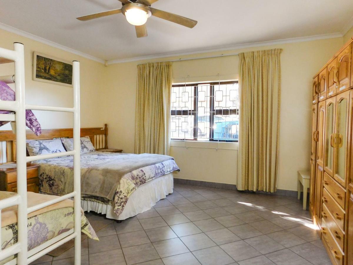 Mama Mia Cottages Oslo Beach Port Shepstone Eksteriør billede
