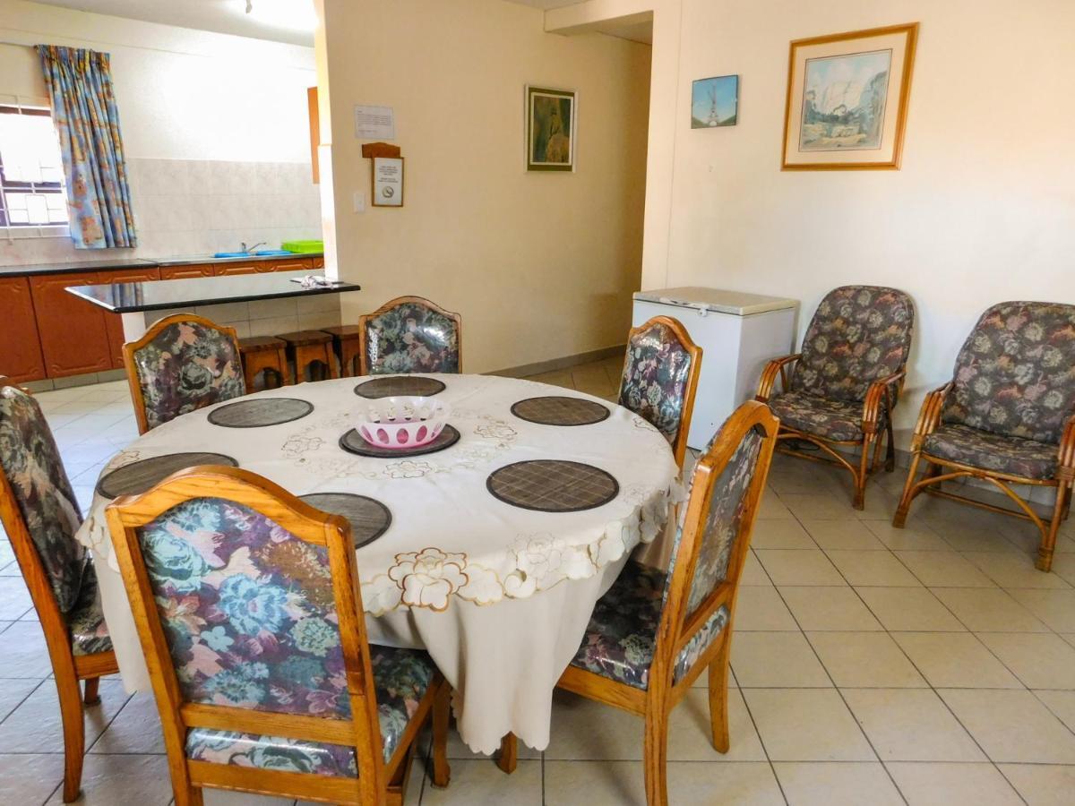 Mama Mia Cottages Oslo Beach Port Shepstone Eksteriør billede